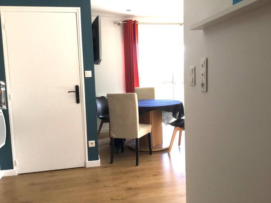 « Logement neuf avec jardin privé, 4 couchages »