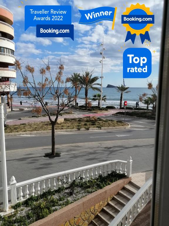 APARTAMENTO FRENTE AL MAR