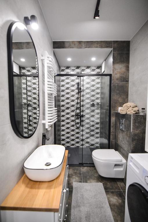 Kúpeľňa v ubytovaní CITYSTAY Plac Unii Gdynia Apartment