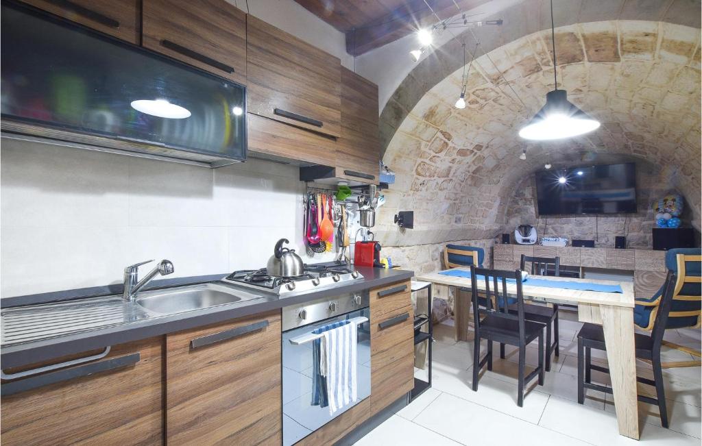 Amazing home in Modica with WiFi and 1 Bedrooms