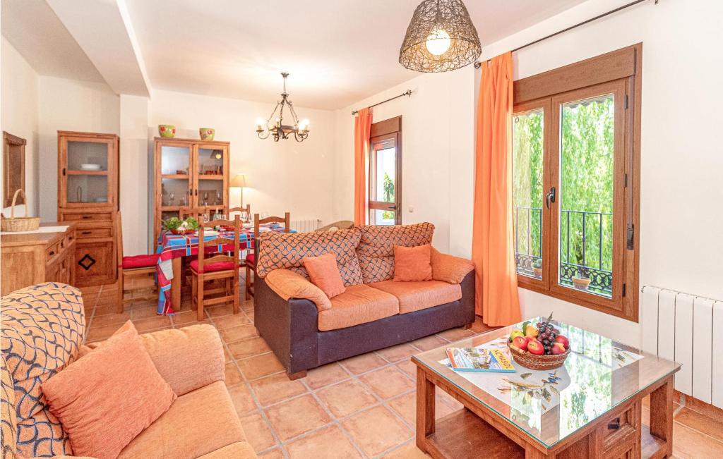 Posedenie v ubytovaní Beautiful Home In Montecorto With Wifi