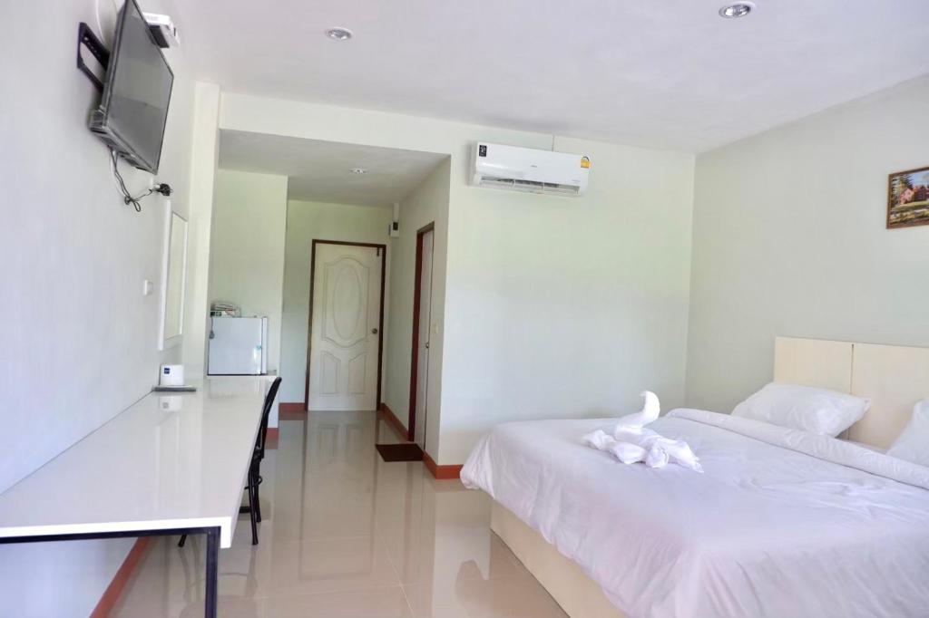 โรงแรมคอมม่อนเวลธ์ Commonwealth Hotel&Resort - Double Douluxe Com Varanda