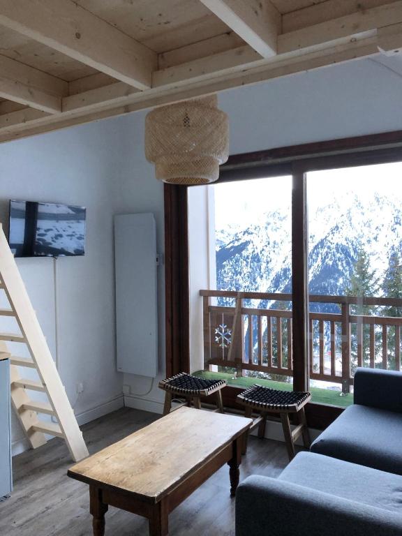 Nespecifikovaný výhled na hory nebo výhled na hory při pohledu z apartmánu