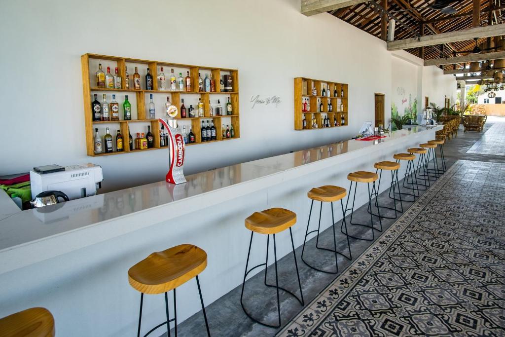 Лаундж или бар в You&Me Resort
