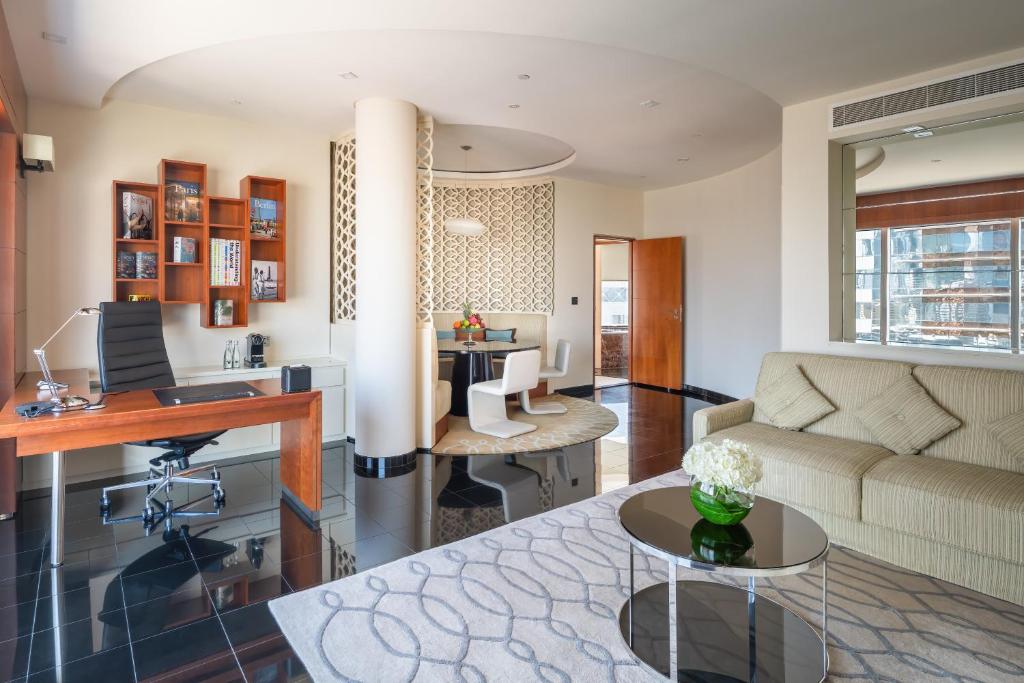 
Executive Suite with Panoramic Skyline Views, Airport Transfers, Direct Connectivity to Museum of The Future, Complimentary Breakfast, Signature Afternoon Tea, Evening Sundowners, Soft Refreshments and Canapes
