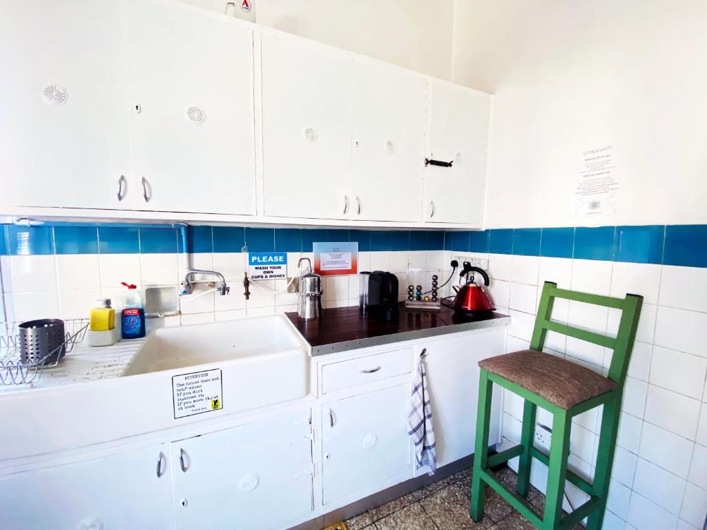 Kuchyň nebo kuchyňský kout v ubytování Lima Sol House