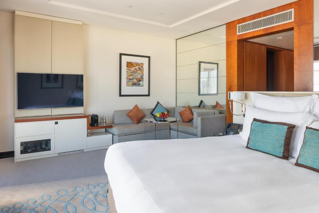 Jumeirah Emirates Towers Dubai - 