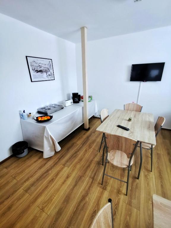 TV a/nebo společenská místnost v ubytování Casa de oaspeti Wallendorf Bistrita Unirea