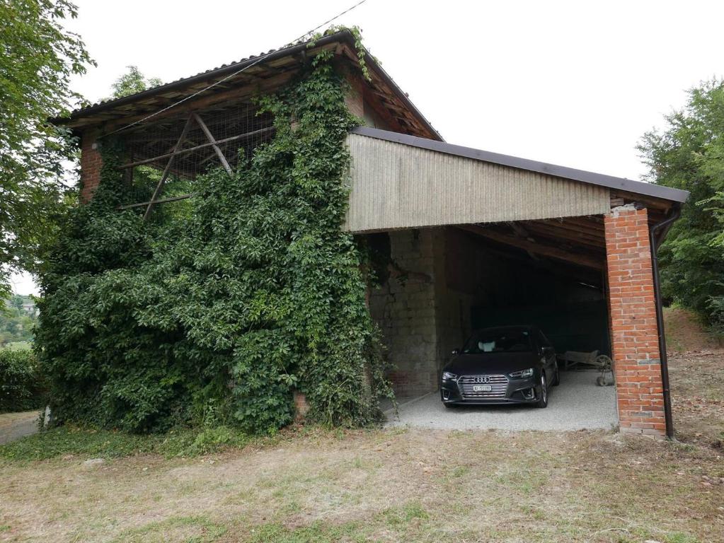 Cascina Tornara, ritorno alle origini monferrine - Maison De Trois Chambres