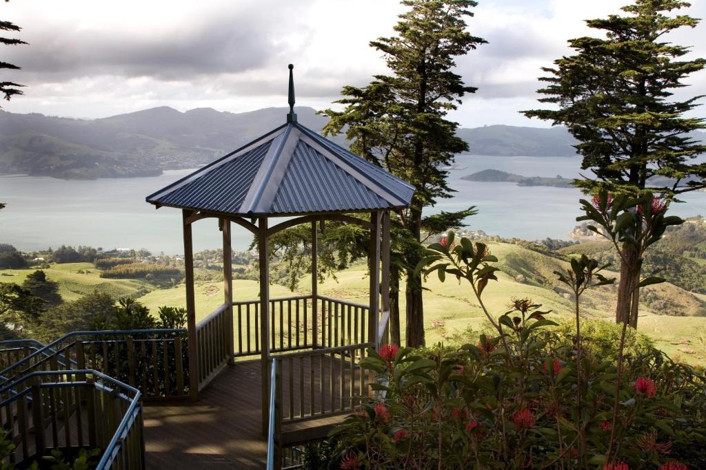 Larnach Lodge & Stable Stay - Resim 25