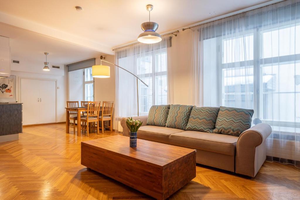 Old Town - Viru Gate Apartment - Suite With Sauna