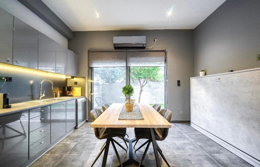 Kuchyňa alebo kuchynka v ubytovaní L apartment