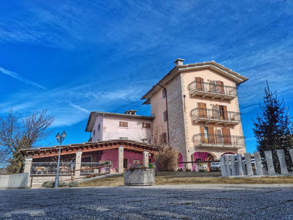 Budova, kde se hotel nachází