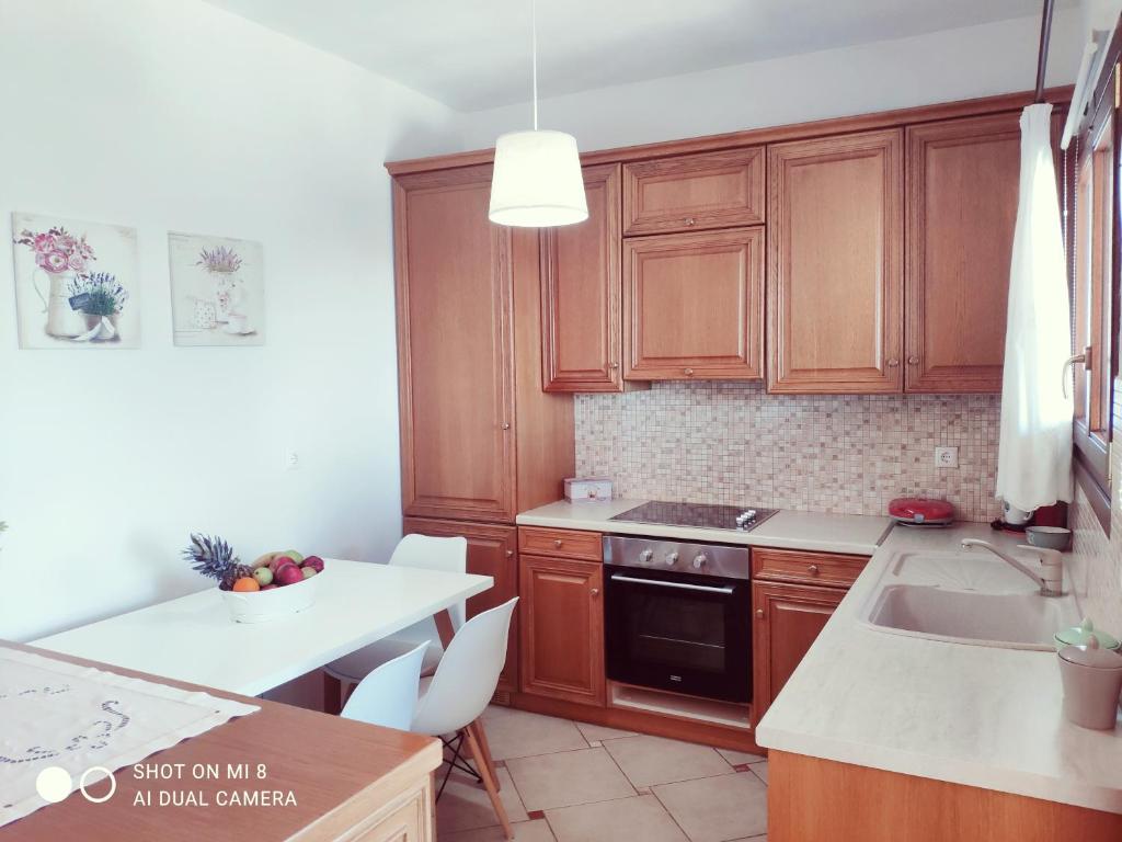 Zdjęcie z galerii obiektu Like home w mieście Filótion