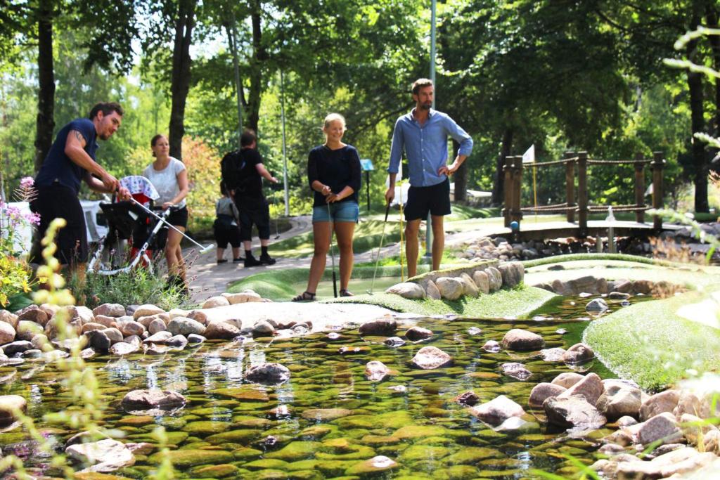 Hosté ubytování Attefallshus säng 160 bäddsoffa 160