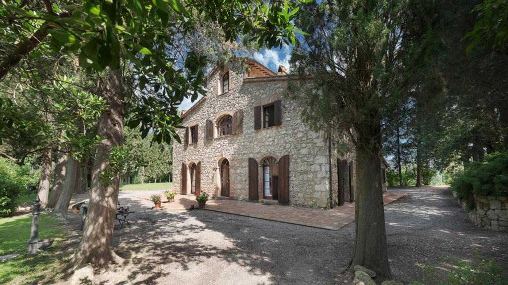 The building in which A villát is located