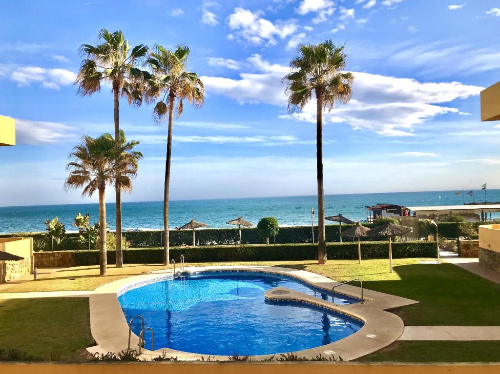 BEACHFRONT APARTMENT In LA CALA DE MIJAS, La Cala de Mijas ...