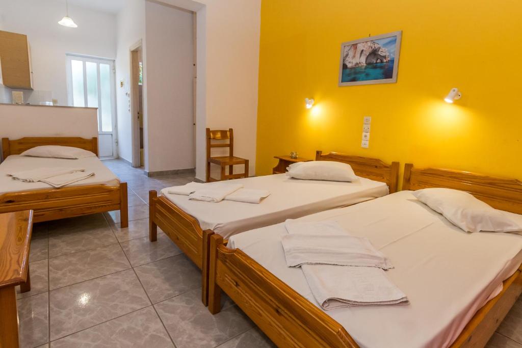 Julias Apartments - 7