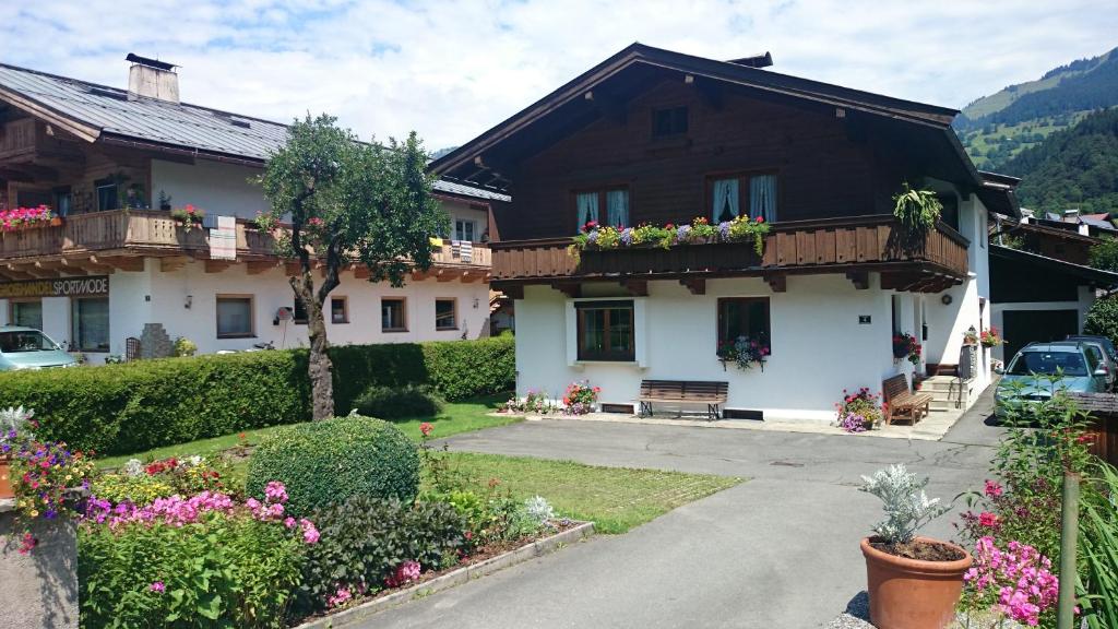 Nespecifikovaný výhled na hory nebo výhled na hory při pohledu z apartmánu
