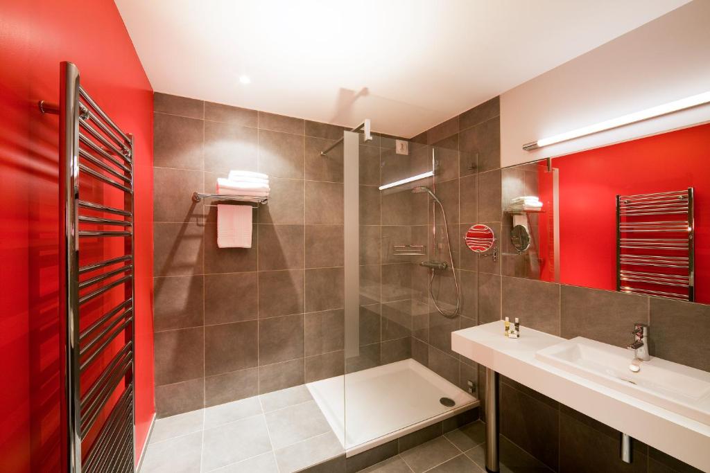 Koupelna v ubytování Hôtel Mercure Vittel