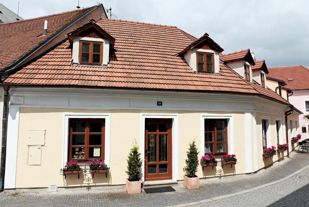 Budova, kde se hotel nachází