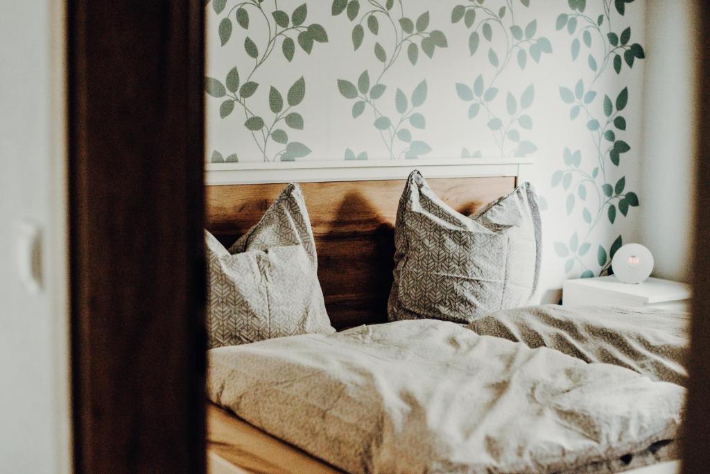 Postel nebo postele na pokoji v ubytování Ferienwohnung Karussell