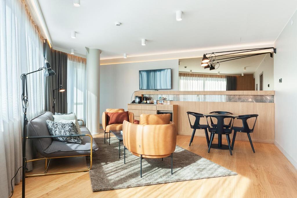 Posezení v ubytování Holiday Inn Helsinki - Expo by IHG