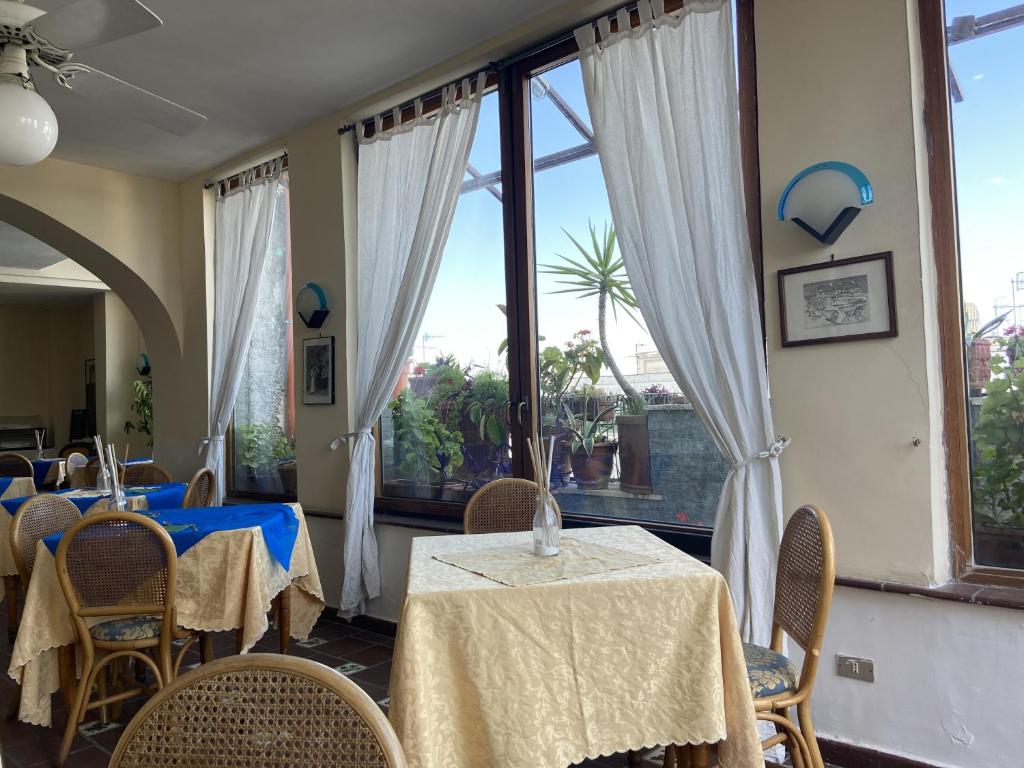 Fotografie z fotogalerie ubytování Up Hotel v Neapoli