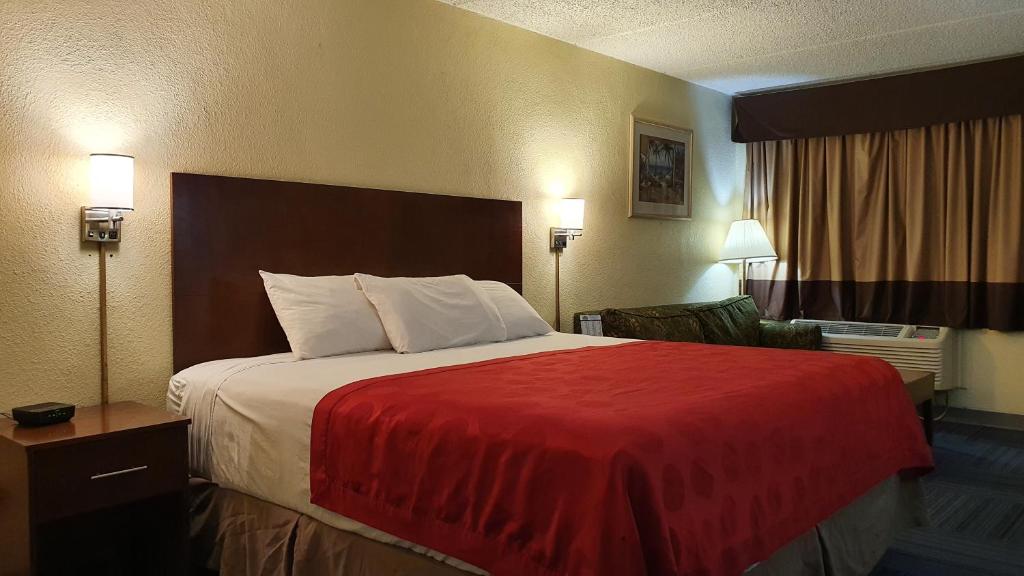 Postel nebo postele na pokoji v ubytování South Padre Island Inn