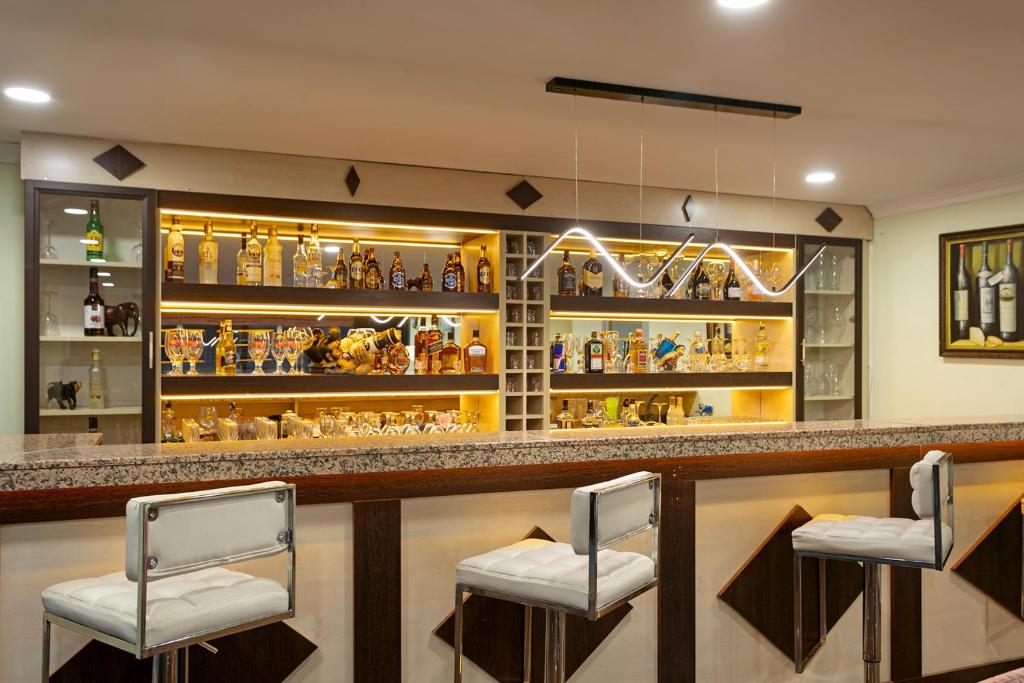 Lounge nebo bar v ubytování Lara Dinc Hotel