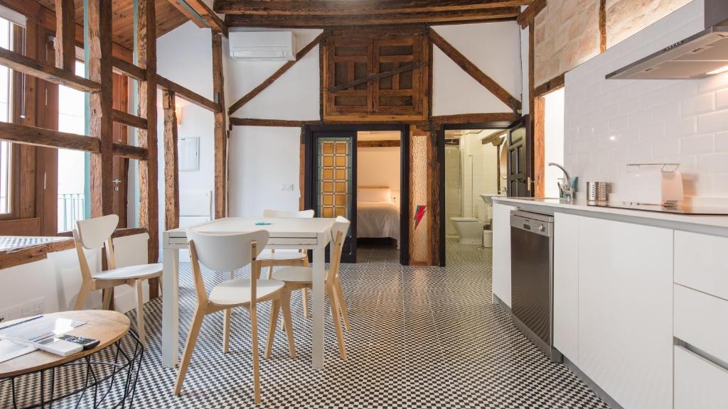 Kuchyň nebo kuchyňský kout v ubytování La Casa de la Tuerta by Toledo AP
