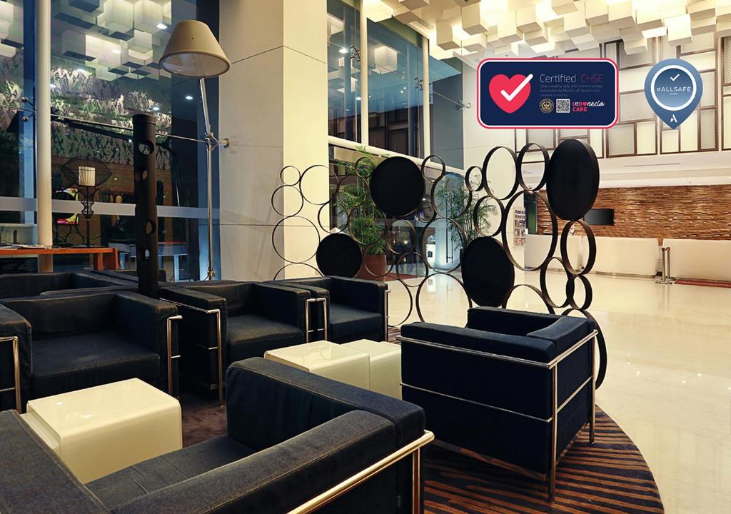 Posezení v ubytování Mercure Jakarta Simatupang