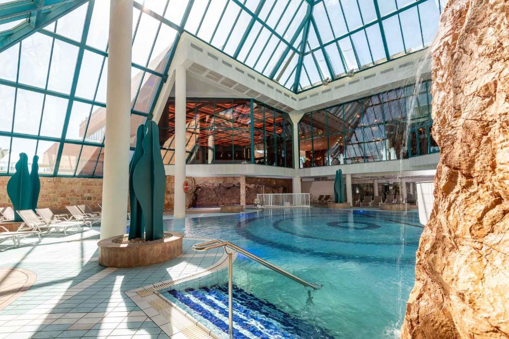 Der Swimmingpool an oder in der Nähe von U Splash Resort Eilat