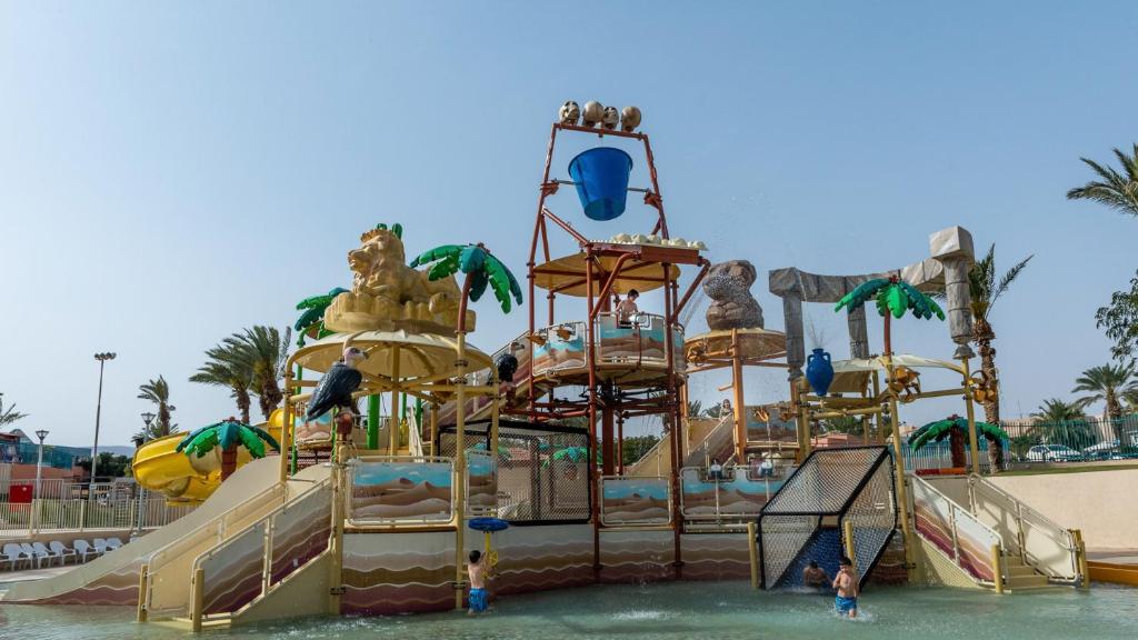 Der Swimmingpool an oder in der Nähe von U Splash Resort Eilat