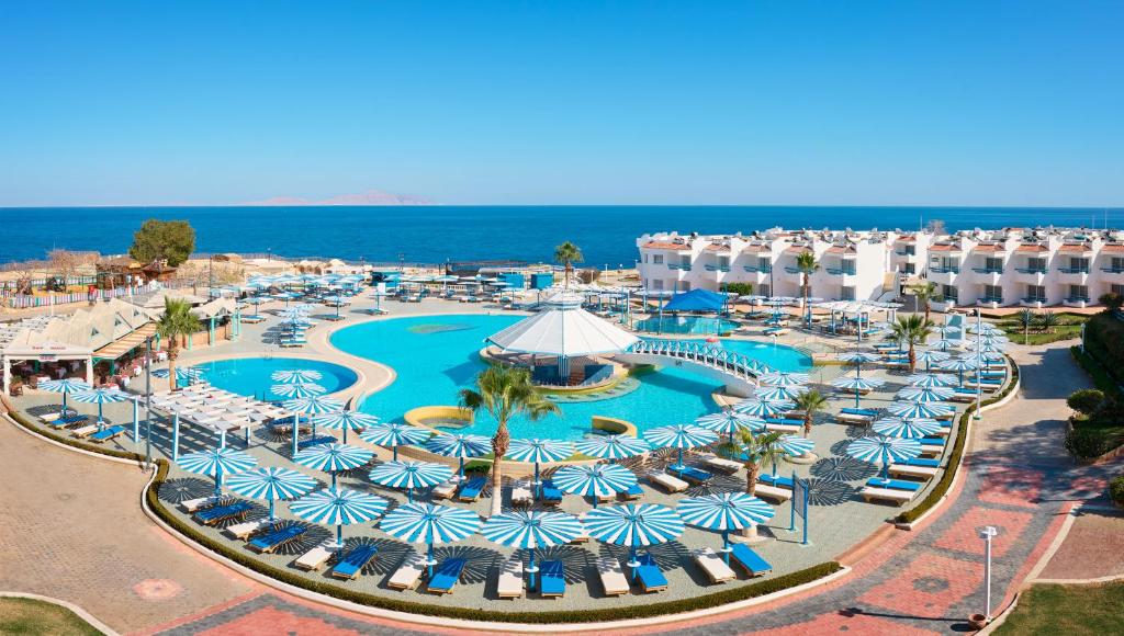 Bazén v ubytování Dreams Beach Resort - Sharm El Sheikh nebo v jeho okolí