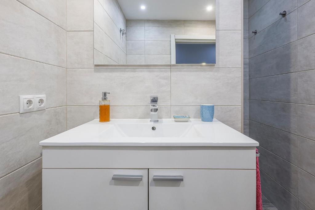 Łazienka w obiekcie Minimalismo de Vanguardia con altas calidades 1 BR