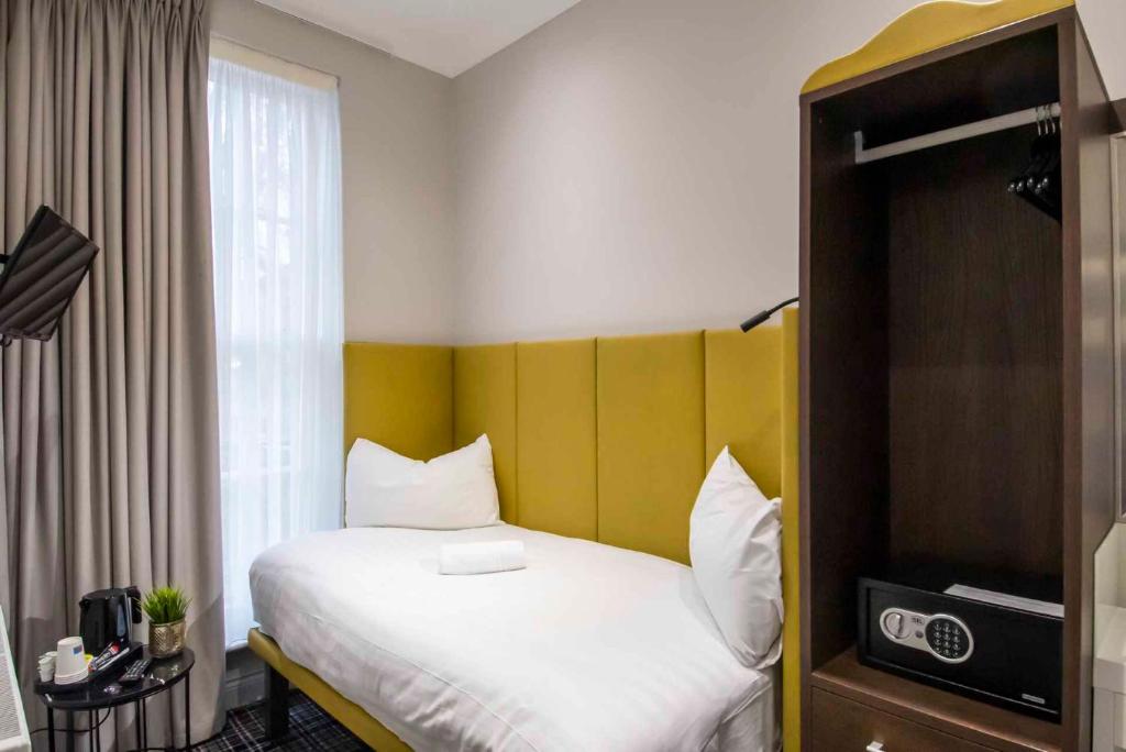 Howard Winchester Hotel - Single Room