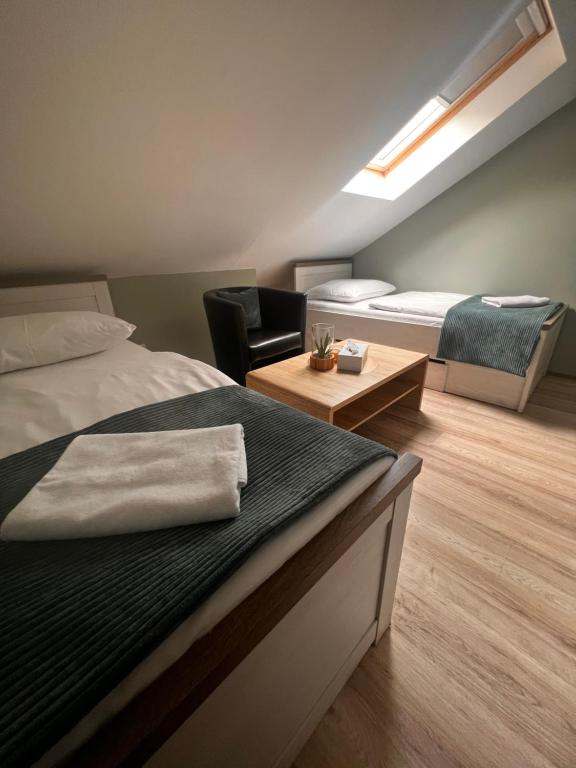 Penzion Horal - Twin Room With Private Bathroom