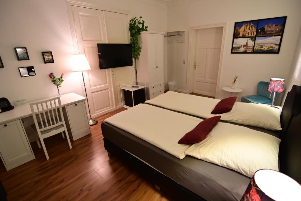 Pension am Schloss - Camera Doppia O Gemella Con Bagno Esterno Privato