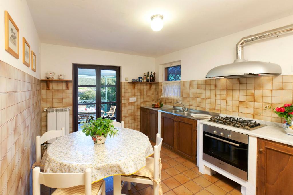 Kuchyň nebo kuchyňský kout v ubytování Agriturismo Grazia