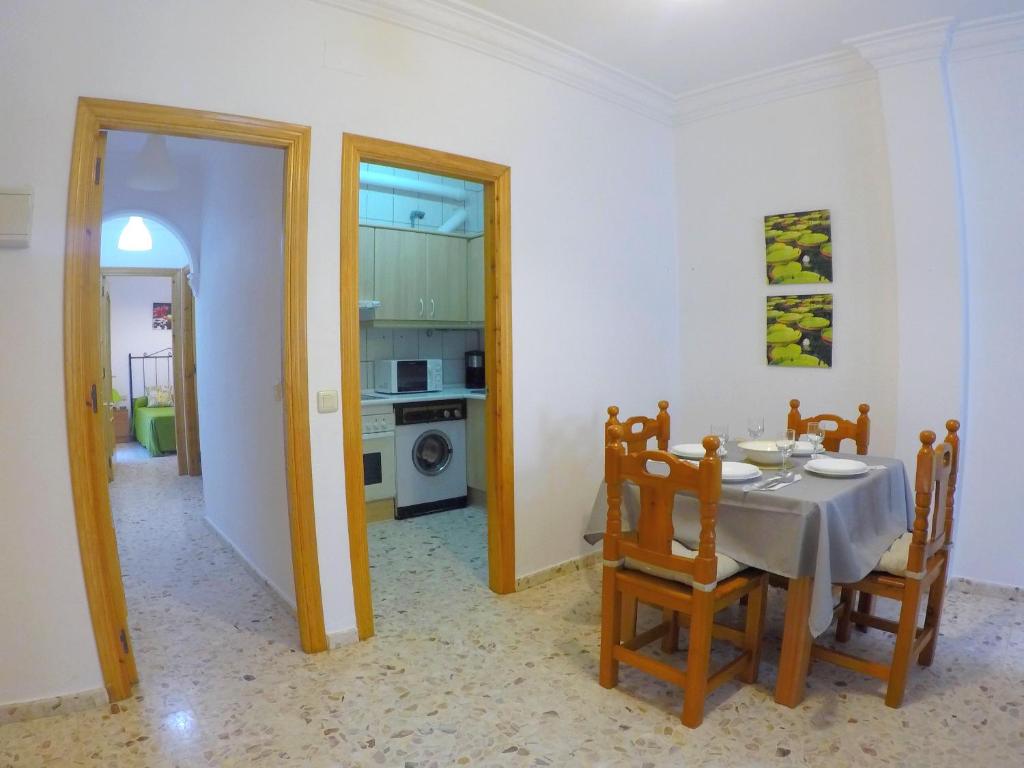 Kuchyňa alebo kuchynka v ubytovaní ConilPlus apartments AZORIN II