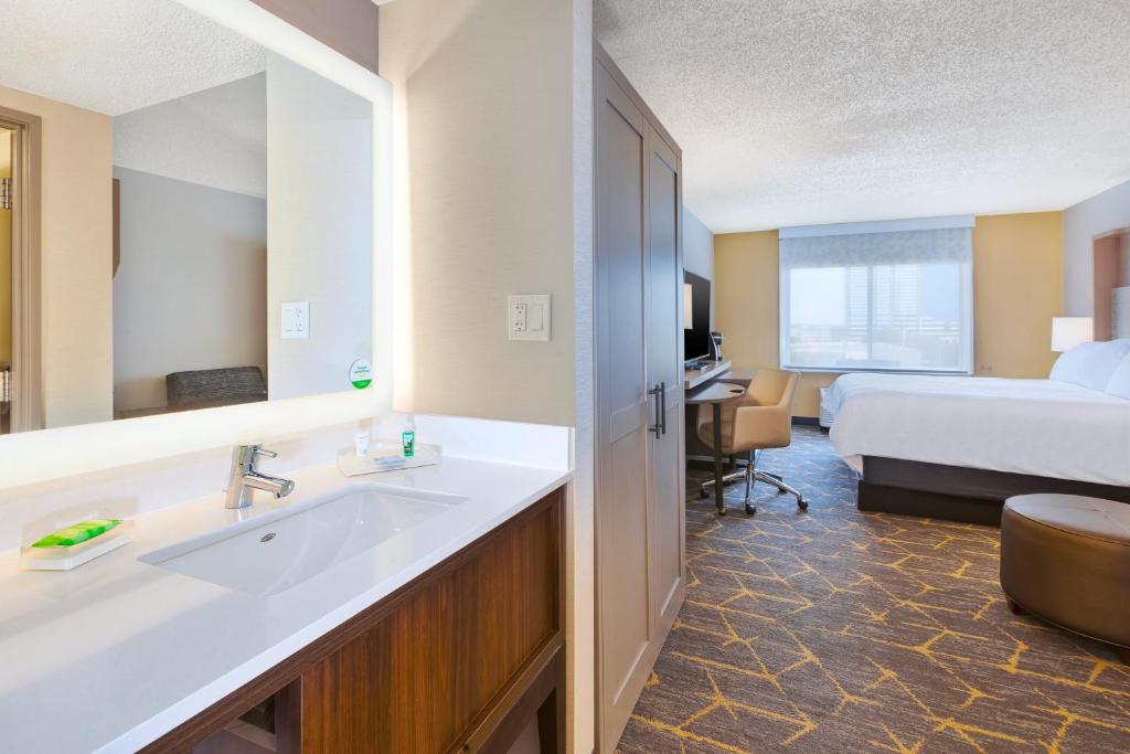 Holiday Inn Grand Rapids Downtown, an IHG Hotel - 