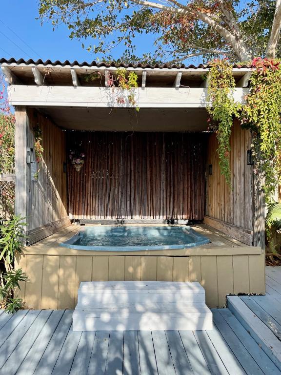 Turtle Beach Resort - Rainforest One-Bedroom Cottage