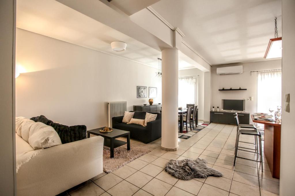 Grand Meteora Central Luxury Apartment - 13