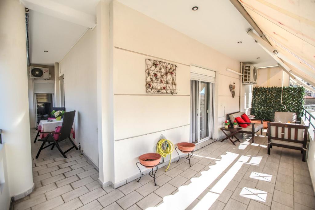 Grand Meteora Central Luxury Apartment - 12