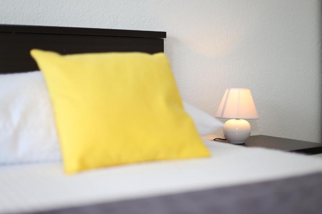 Posteľ alebo postele v izbe v ubytovaní Apartments Dado Trogir