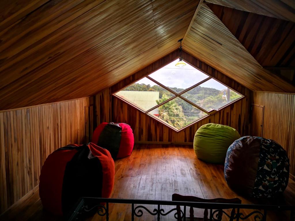 Posezení v ubytování Monteverde Ecolodge