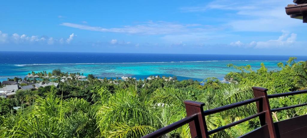 Afbeelding uit fotogalerij van Villa Honu - Legends Residences - Stunning Ocean Views in Papetoai