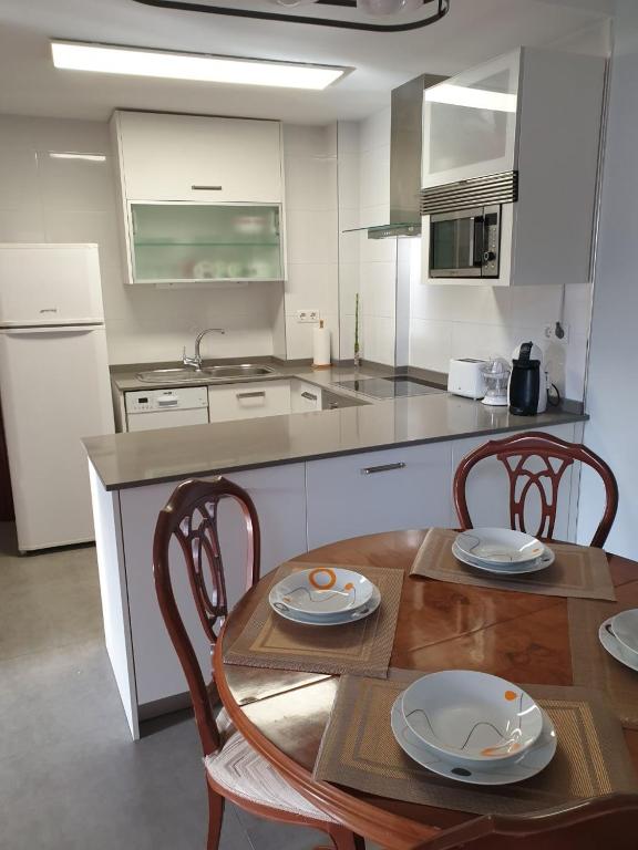 Kuchyň nebo kuchyňský kout v ubytování M&N apartamento Bilbao