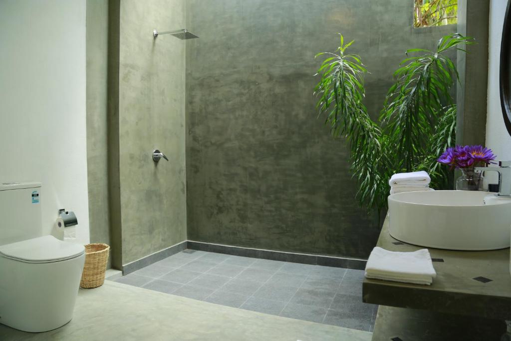 Ceylon Olive Galle - 16